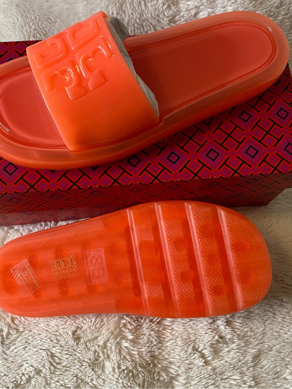 Orange Jelly Slide Sandals - Tory Burch - Picture 10 of 12